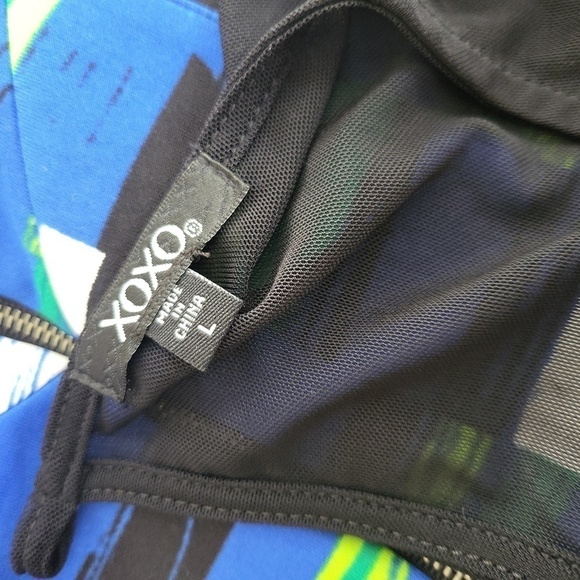 XOXO Mono Zone Blue Abstract Print Body Hugger Dress Size L NWT - Picture 6 of 8